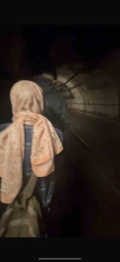 Kadıköy metrosunda intihar girişimi: Vatandaşlar raylarda yürüdü
