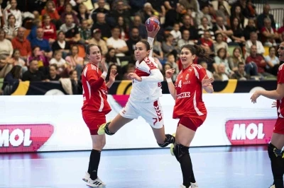 Kadın A Milli Hentbol Takımı, EURO Cup ilk maçında Macaristan’a mağlup oldu
