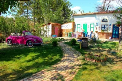 Kadın girişimci eski balık lokantasını fotoğraf platosuna dönüştürdü: &quot;Evlendiğimiz günden beri hayalini kuruyorduk&quot;
