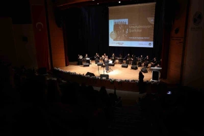 Kadınlara &ouml;zel "Unutulmayan Şarkılar" konserine yoğun ilgi
