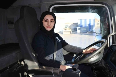 ‘Kadınsın yapamazsın’ dediler, şimdi tır şoförlüğü yapıyor
