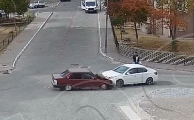 Kafa kafaya çarpıştılar
