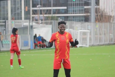 Kafayat Atoke Başhıru durdurulamıyor
