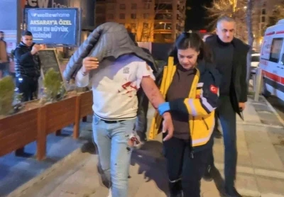 Kafedeki tartışma bı&ccedil;aklı kavgaya d&ouml;n&uuml;şt&uuml;: 1 yaralı
