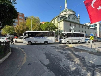 Kağıthane Belediyesi mezarlık ziyaretlerini kolaylaştırıyor
