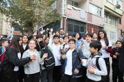 Kağıthane Belediyesi’nden okullara sıcak çorba ikramı
