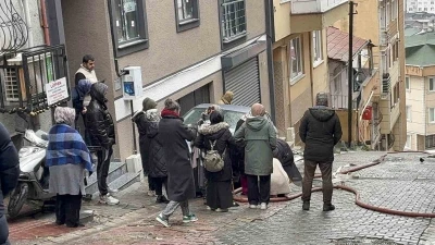 Kağıthane&rsquo;de itfaiye ekiplerinin dik yokuşla ve dar sokakla imtihanı
