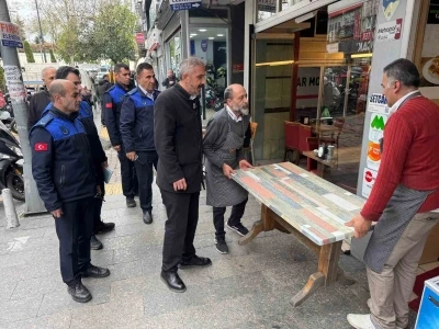 Kağıthane&rsquo;de kaldırım işgallerine sıkı denetim
