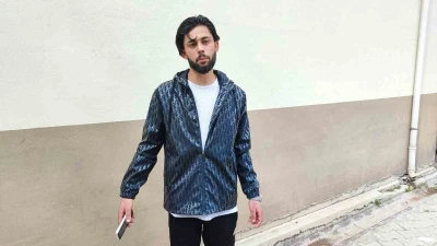 Kahraman iş&ccedil;i iyilik yaparken az kalsın canından oluyordu
