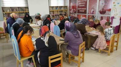 Kahramanmaraş&rsquo;ta anne ve &ccedil;ocukları aynı sayfalarda buluştu
