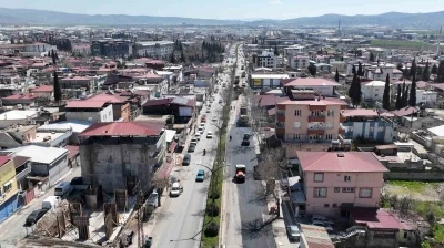 Kahramanmaraş&rsquo;ta asfalt mesaisi s&uuml;r&uuml;yor

