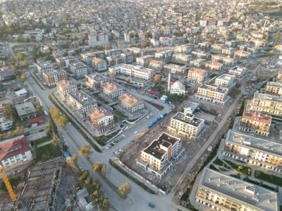 Kahramanmaraş&rsquo;ta aynı a&ccedil;ıdan &ccedil;ekilen g&ouml;r&uuml;nt&uuml;ler d&ouml;n&uuml;ş&uuml;m&uuml; g&ouml;zler &ouml;n&uuml;ne serdi
