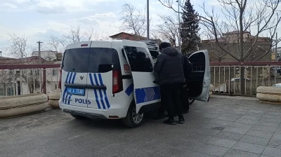 Kahramanmaraş&rsquo;ta &rsquo;bir dal sigara&rsquo; tartışması bı&ccedil;aklı kavgaya d&ouml;n&uuml;şt&uuml;: 1 yaralı
