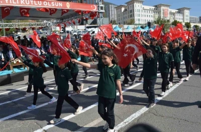 Kahramanmaraş’ta Cumhuriyet Bayramı’nın 102. yıl dönümü kutlandı
