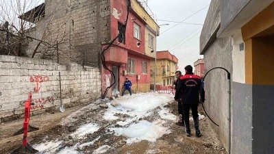 Kahramanmaraş&rsquo;ta doğal gaz borusu patladı: 3 yaralı
