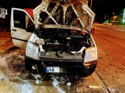 Kahramanmaraş&rsquo;ta iki farklı noktada ara&ccedil; yangını s&ouml;nd&uuml;r&uuml;ld&uuml;