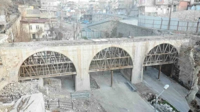 Kahramanmaraş&rsquo;ta Kanlıdere K&ouml;pr&uuml;s&uuml; yeniden ayağa kaldırılıyor
