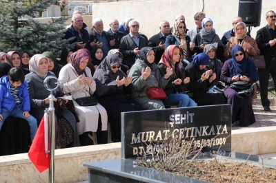 Kahramanmaraş&rsquo;ta Muhsin Yazıcıoğlu&rsquo;yla birlikte d&uuml;şen helikopterde vefat edenler mezarları başında anıldı
