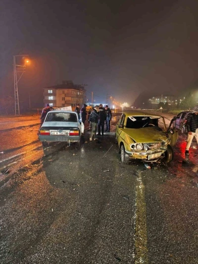 Kahramanmaraş&rsquo;ta trafik kazaları: 2 yaralı
