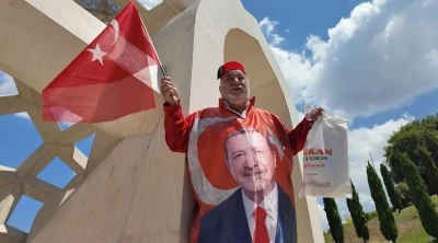 Kahramanmaraş&rsquo;tan İstanbul&rsquo;a gelen vatandaştan duygu dolu s&ouml;zler: "&Ouml;lmeden bu Şehitler K&ouml;pr&uuml;s&uuml;&rsquo;n&uuml; g&ouml;rd&uuml;m binlerce ş&uuml;k&uuml;r"
