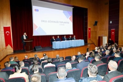 Kahta&rsquo;da okul g&uuml;venliği toplantısı d&uuml;zenlendi