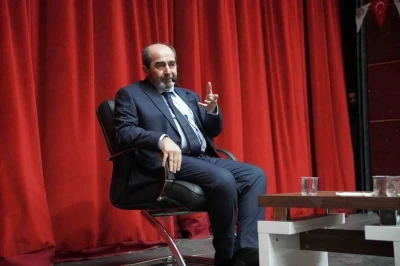 Kahta&rsquo;da &Ouml;mer Demirbağ vatandaşlarla buluştu
