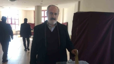 Kahta Şof&ouml;rler ve Otomobilciler Odası&rsquo;nda yeni Başkan Halil Can oldu
