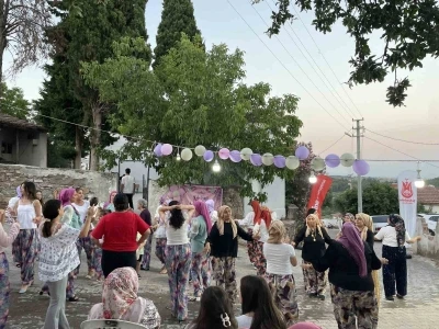 Kale Mahallesi&rsquo;nde "Şalvar Gecesi" coşkusu
