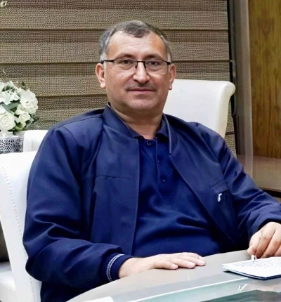 Kamyon şarampole devrildi, sürücü kurtarılamadı
