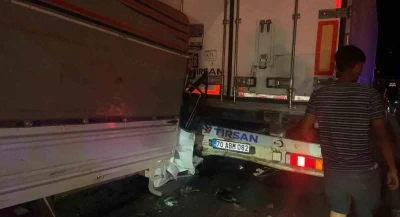 Kamyonet tıra arkadan çarptı: 1 ölü
