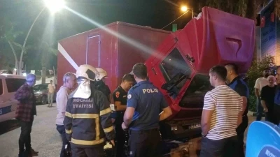 Kamyoneti yanmaktan kurtardılar
