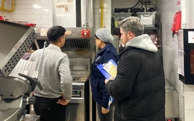 Kanalizasyona d&ouml;k&uuml;len yağlara sıkı takip
