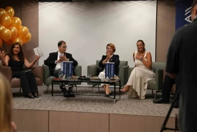 Kanseri dört kez yenen oyuncu Açelya Elmas: Gülümseyerek iyileşin
