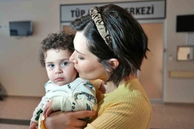 Kanseri yendi, annelikten vazge&ccedil;medi: Dondurulan embriyolar tutmadı, &lsquo;Can&rsquo; geldi
