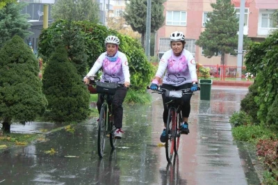 Kanseri yenen kadınlar mutluluk turuna çıktı: &quot;Moralin bu hastalığı yenmek için ne kadar etkili olduğunu anlatıyoruz&quot;
