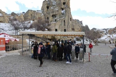 Kapadokya 3 g&uuml;nl&uuml;k bayram tatilinde 57 bin 988 ziyaret&ccedil;iyi ağırladı
