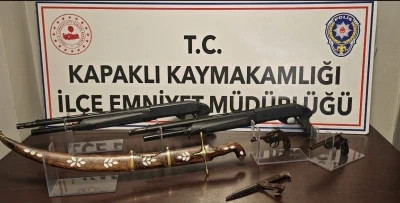 Kapaklı&rsquo;da tarihi silahlar ele ge&ccedil;irildi
