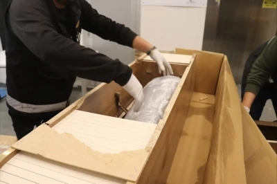 Kapıkule ve İpsala sınır kapılarında zehir tacirlerine darbe: Televizyon ünitesi içerisine gizlenen 96 kilo uyuşturucu yakalandı
