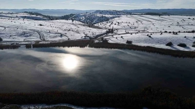 Kar ve g&uuml;neş kartpostallık g&ouml;r&uuml;nt&uuml;ler oluşturdu
