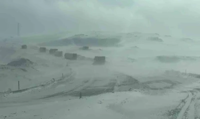 Kar ve tipi, Tend&uuml;rek ge&ccedil;idini kapattı
