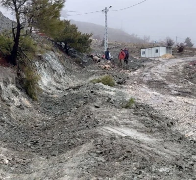 Karabahşılı K&ouml;y&uuml;&rsquo;nde yağış sonrası &ccedil;alışmalar başladı
