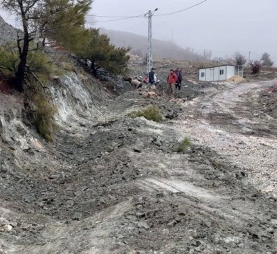 Karabahşılı K&ouml;y&uuml;&rsquo;nde yağış sonrası &ccedil;alışmalar başladı