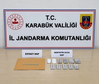 Karab&uuml;k&rsquo;te 241 uyuşturucu hap ele ge&ccedil;ti
