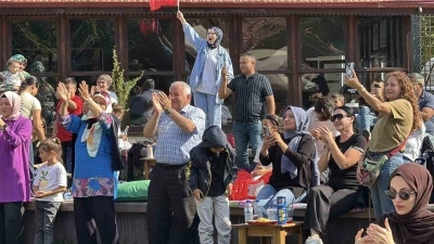 Karab&uuml;k&rsquo;te Filenin Sultanları&rsquo;nın şampiyonluk ma&ccedil;ı dev ekranda izlendi
