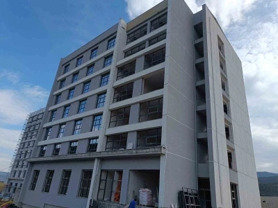 Karab&uuml;k&rsquo;te &ouml;ğrenci yurdu inşaatında &ccedil;alışmalar s&uuml;r&uuml;yor
