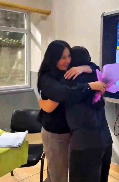 Karab&uuml;k&rsquo;te &ouml;ğrencilerden &ouml;ğretmenlerine anlamlı s&uuml;rpriz
