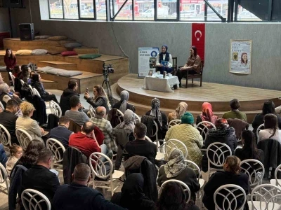Karab&uuml;k&rsquo;te sanat ve edebiyat etkinliği ger&ccedil;ekleştirildi
