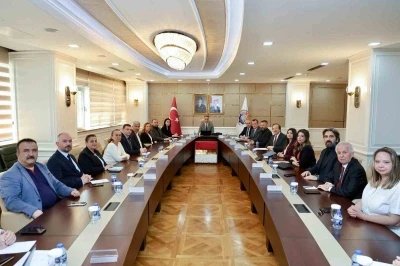 Karab&uuml;k&rsquo;te turizm seferberliği masaya yatırıldı
