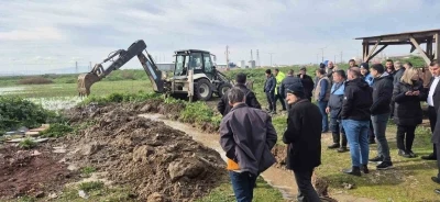 Karacabey Belediyesi doğal afetlere karşı t&uuml;m g&uuml;c&uuml;yle sahada
