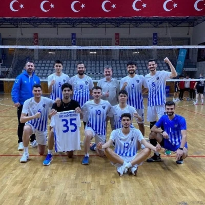 Karacabey Belediyespor play-off&rsquo;un kapısından d&ouml;nd&uuml;
